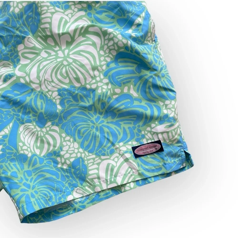 Vineyard Vines men’s tropical swim board shorts size XL summer beach pool resort